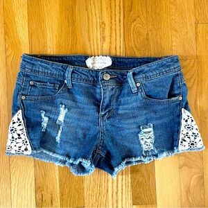 Altar’d State Distressed Denim Shorts Sz-28/7